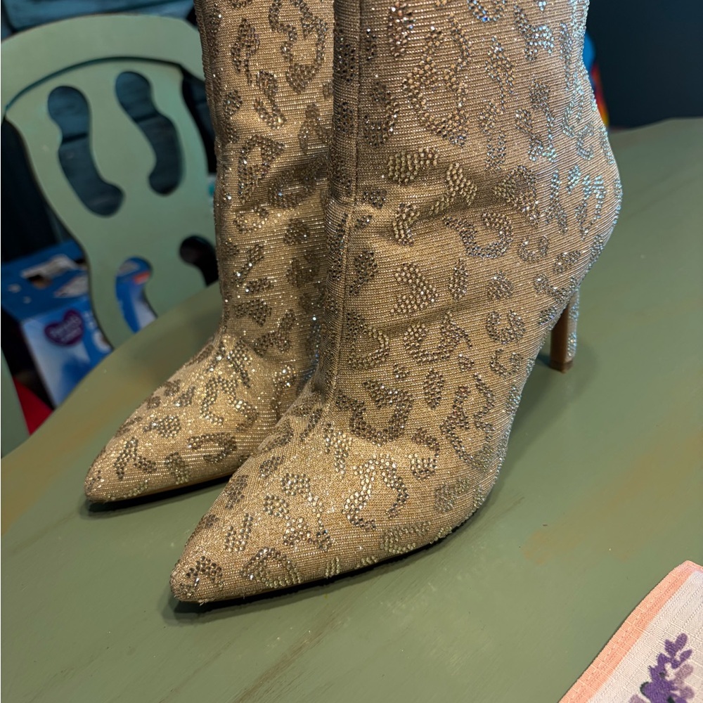 Women’s Gianni Bini Ankle Boots - Picture 3 of 5